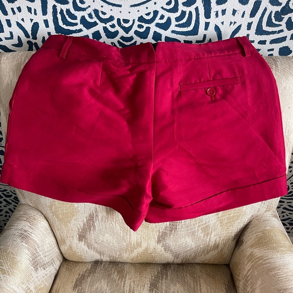 NWT BCBG Max Azria size 6 red shorts - Picture 5 of 6